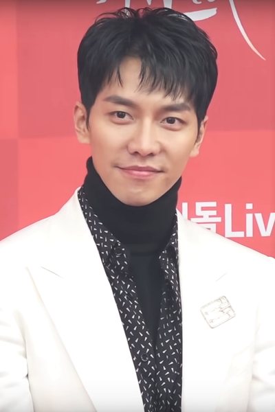 이승기-이다인 부부가 둘째 아이를 얻으며 4인 가족이 됐습니다