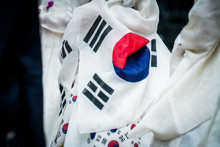 임시공휴일 지정 여부에 관심이 쏠리고 있습니다